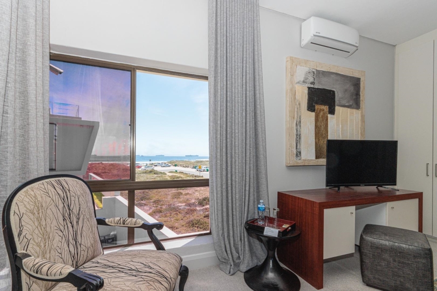 8 Bedroom Property for Sale in Sunset Beach Western Cape